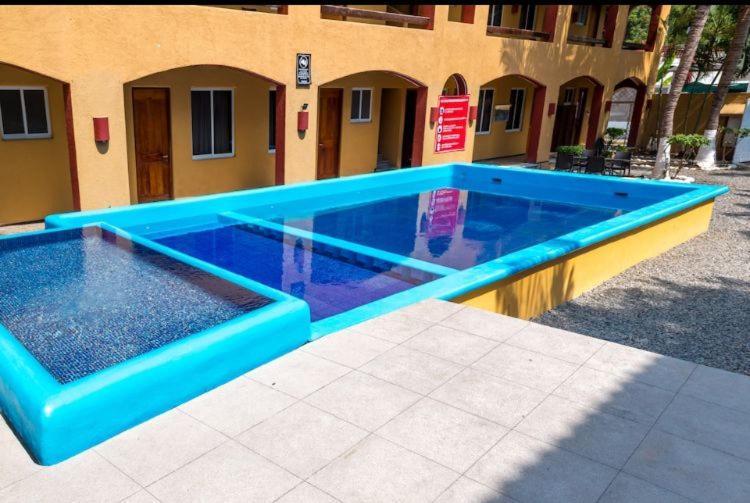 Hotel Cuamatzi ซีฮัวตาเนโค ภายนอก รูปภาพ