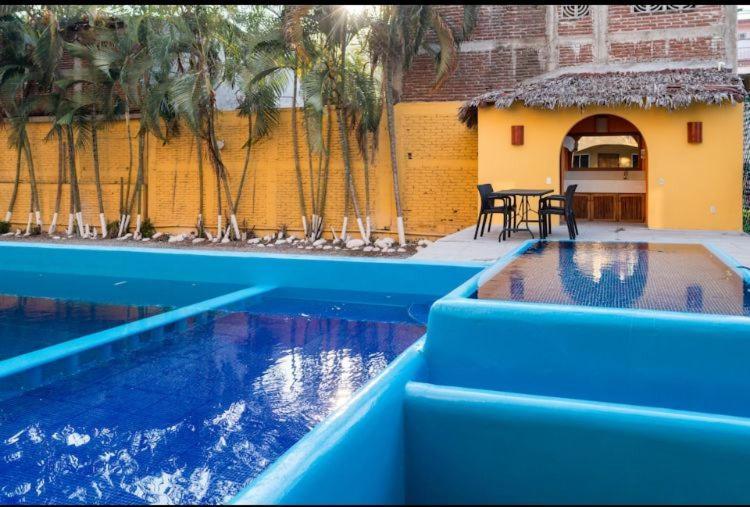Hotel Cuamatzi ซีฮัวตาเนโค ภายนอก รูปภาพ